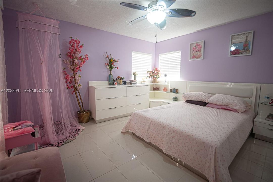 For Rent: $3,700 (3 beds, 2 baths, 1682 Square Feet)