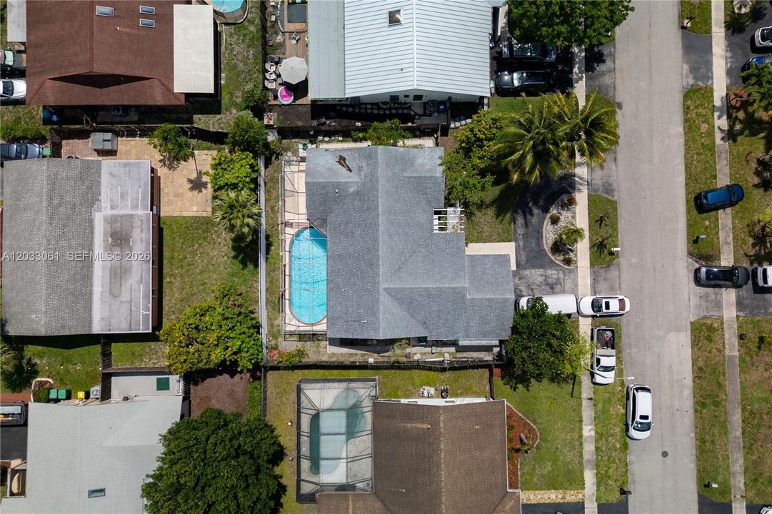 For Rent: $3,700 (3 beds, 2 baths, 1682 Square Feet)