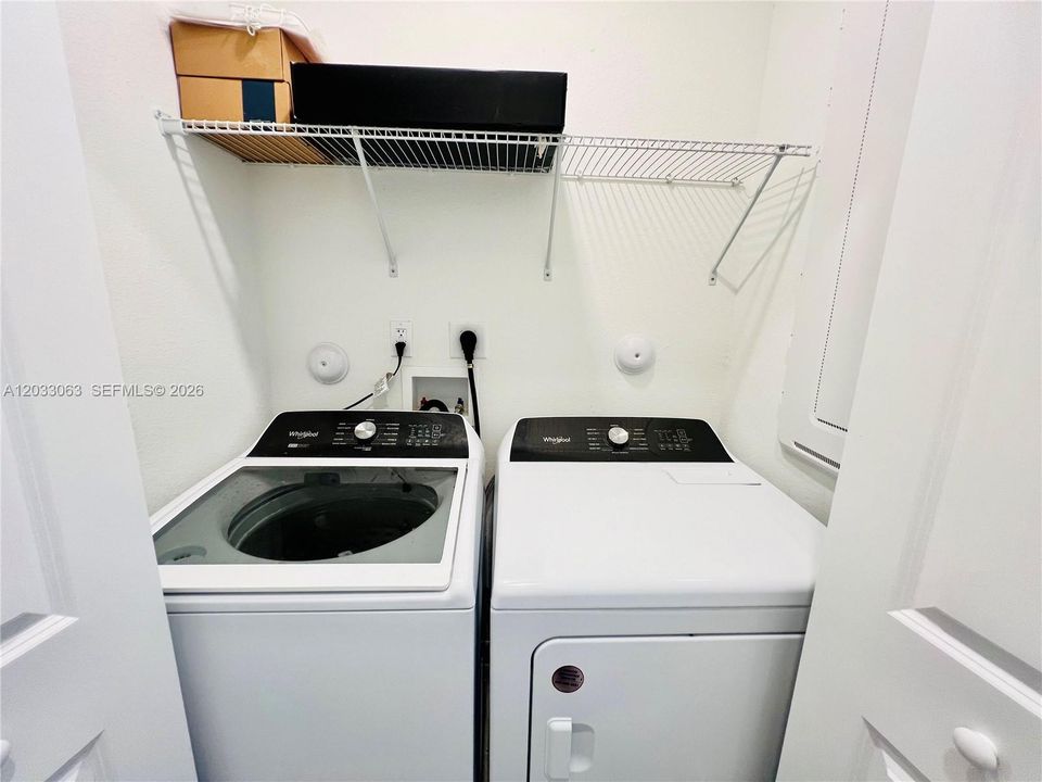 En Renta: $3,200 (4 camas, 2 baños, 1828 Pies cuadrados)