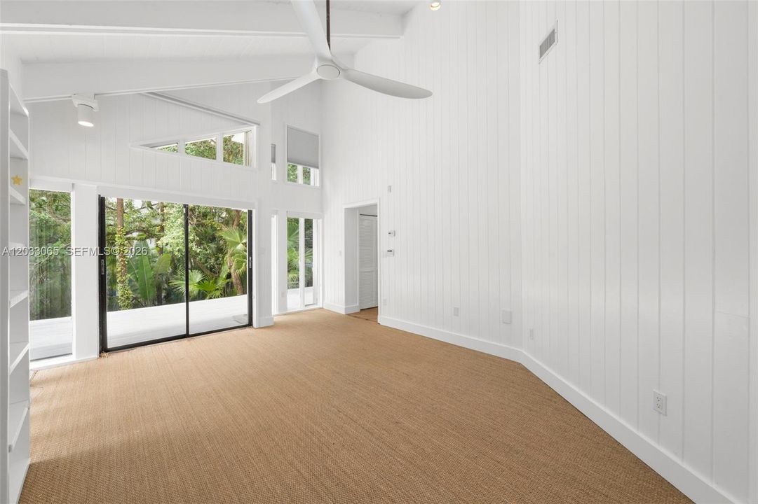 For Rent: $21,000 (4 beds, 3 baths, 5005 Square Feet)