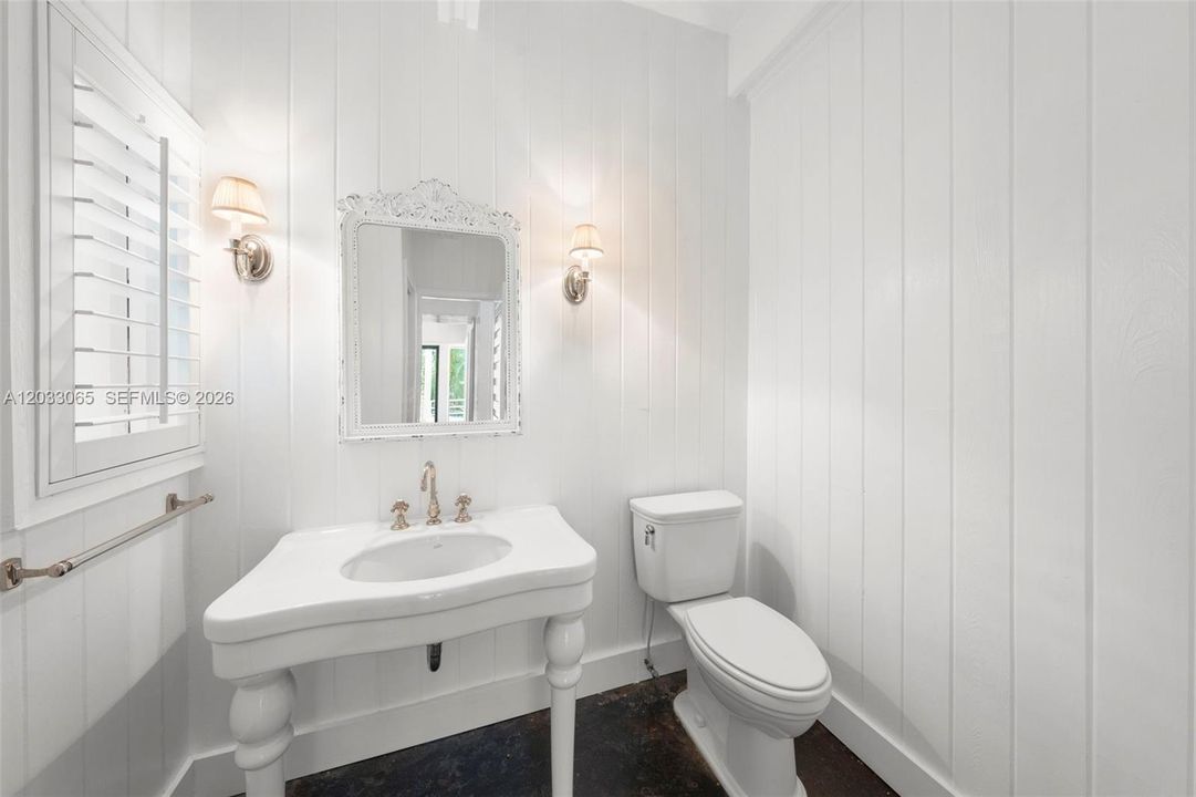For Rent: $21,000 (4 beds, 3 baths, 5005 Square Feet)