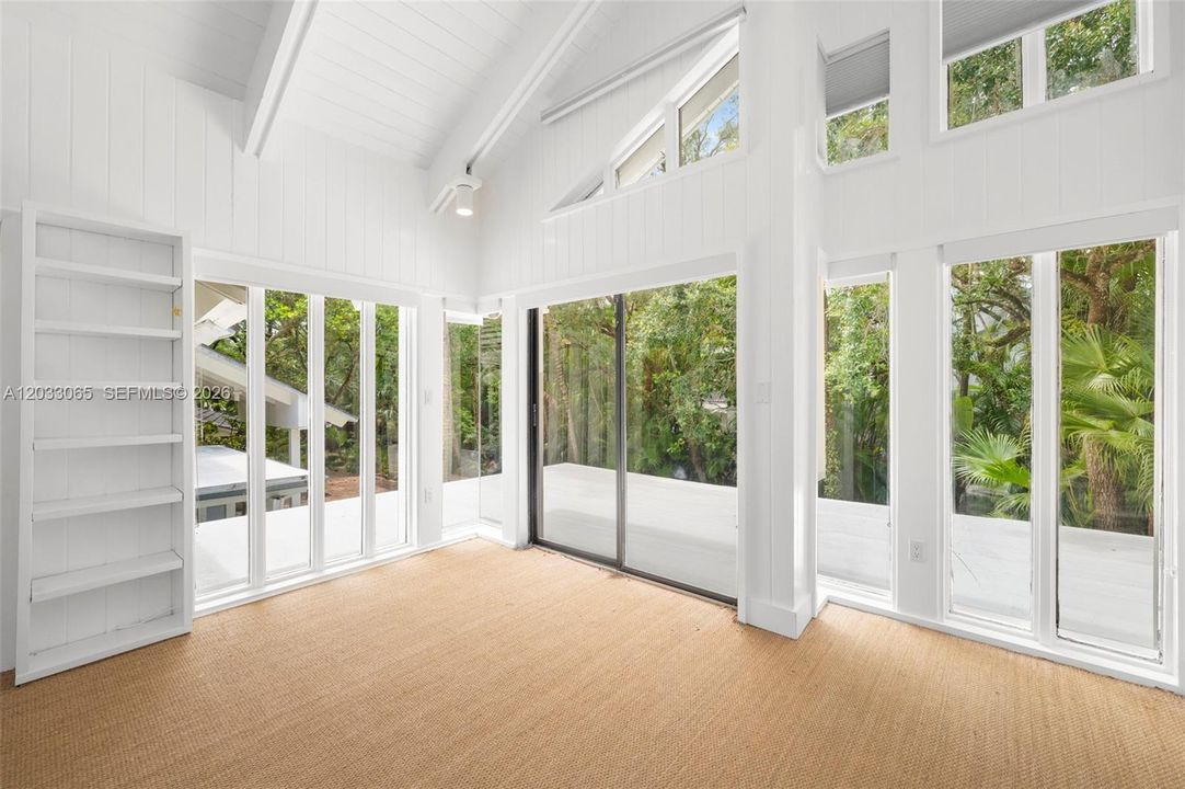 For Rent: $21,000 (4 beds, 3 baths, 5005 Square Feet)
