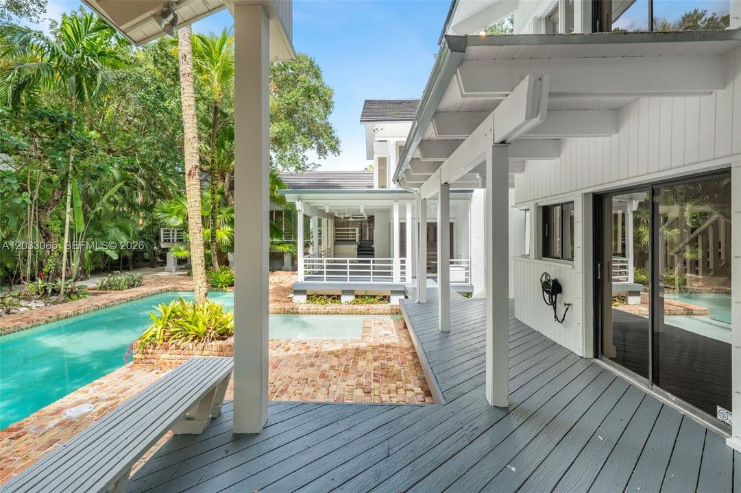 For Rent: $21,000 (4 beds, 3 baths, 5005 Square Feet)