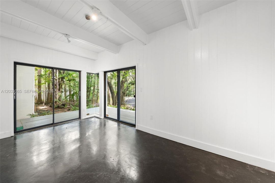 For Rent: $21,000 (4 beds, 3 baths, 5005 Square Feet)