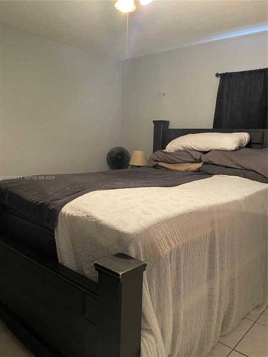 For Sale: $190,000 (3 beds, 1 baths, 962 Square Feet)