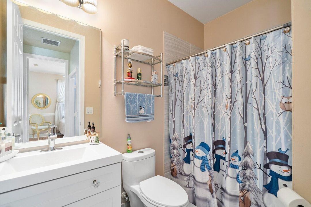 guest bathroomo