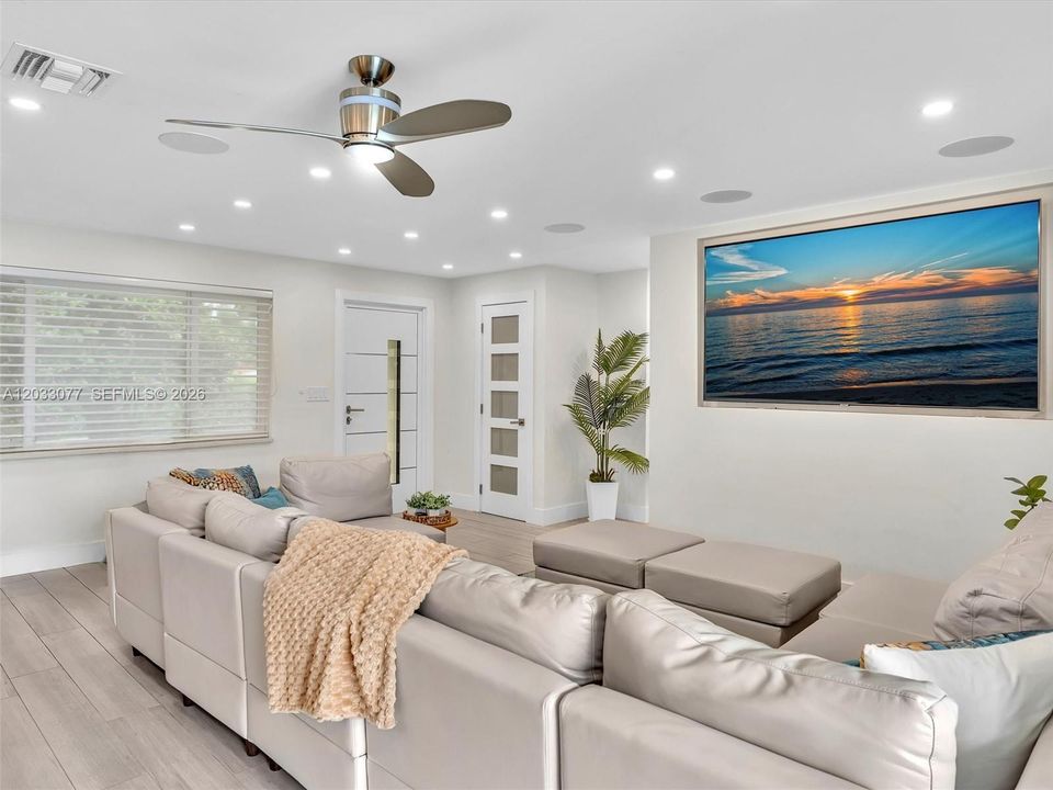 For Sale: $1,199,000 (7 beds, 4 baths, 1895 Square Feet)