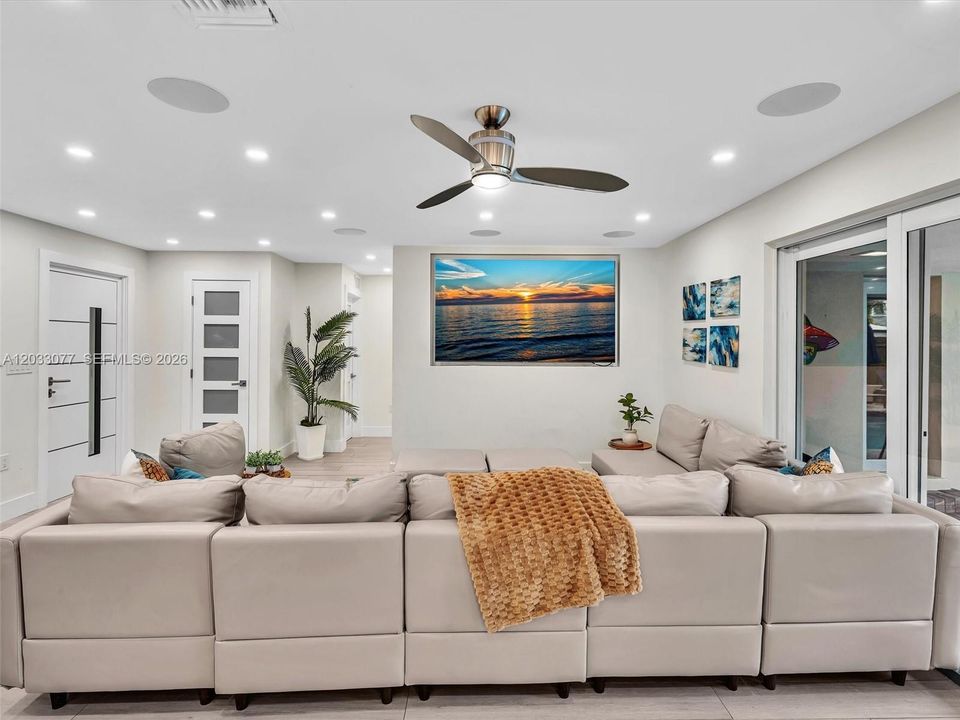 For Sale: $1,199,000 (7 beds, 4 baths, 1895 Square Feet)