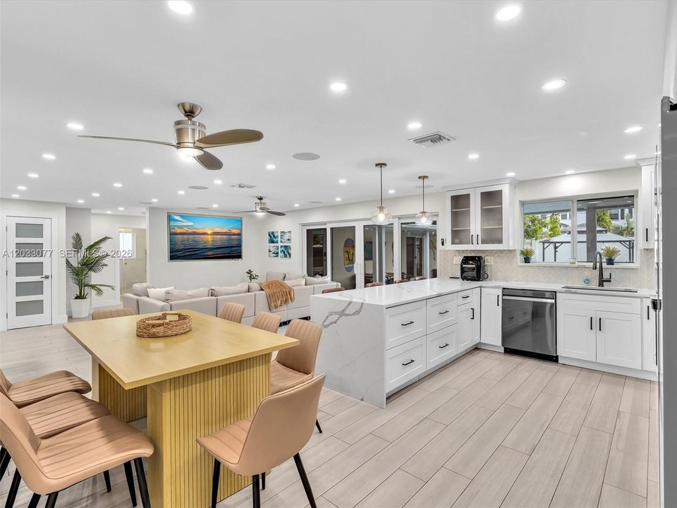 For Sale: $1,199,000 (7 beds, 4 baths, 1895 Square Feet)