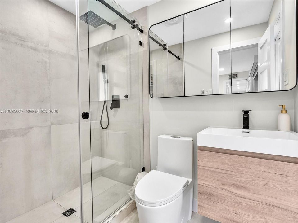 For Sale: $1,199,000 (7 beds, 4 baths, 1895 Square Feet)