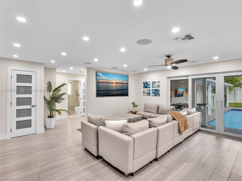 For Sale: $1,199,000 (7 beds, 4 baths, 1895 Square Feet)