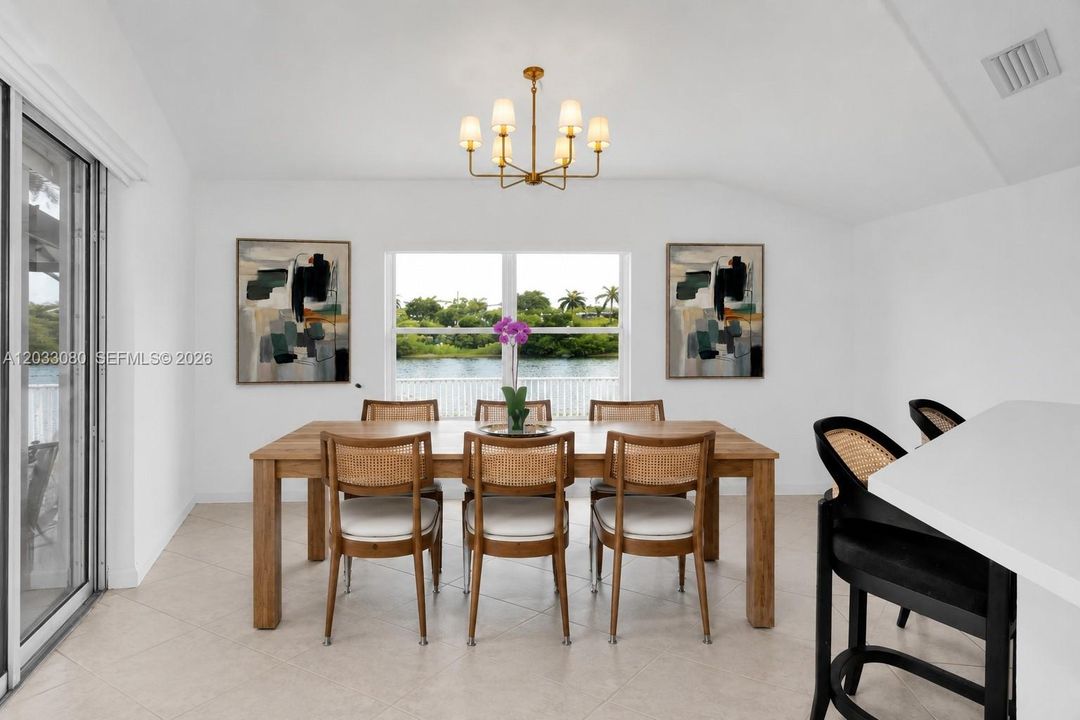 For Sale: $669,900 (3 beds, 2 baths, 1862 Square Feet)