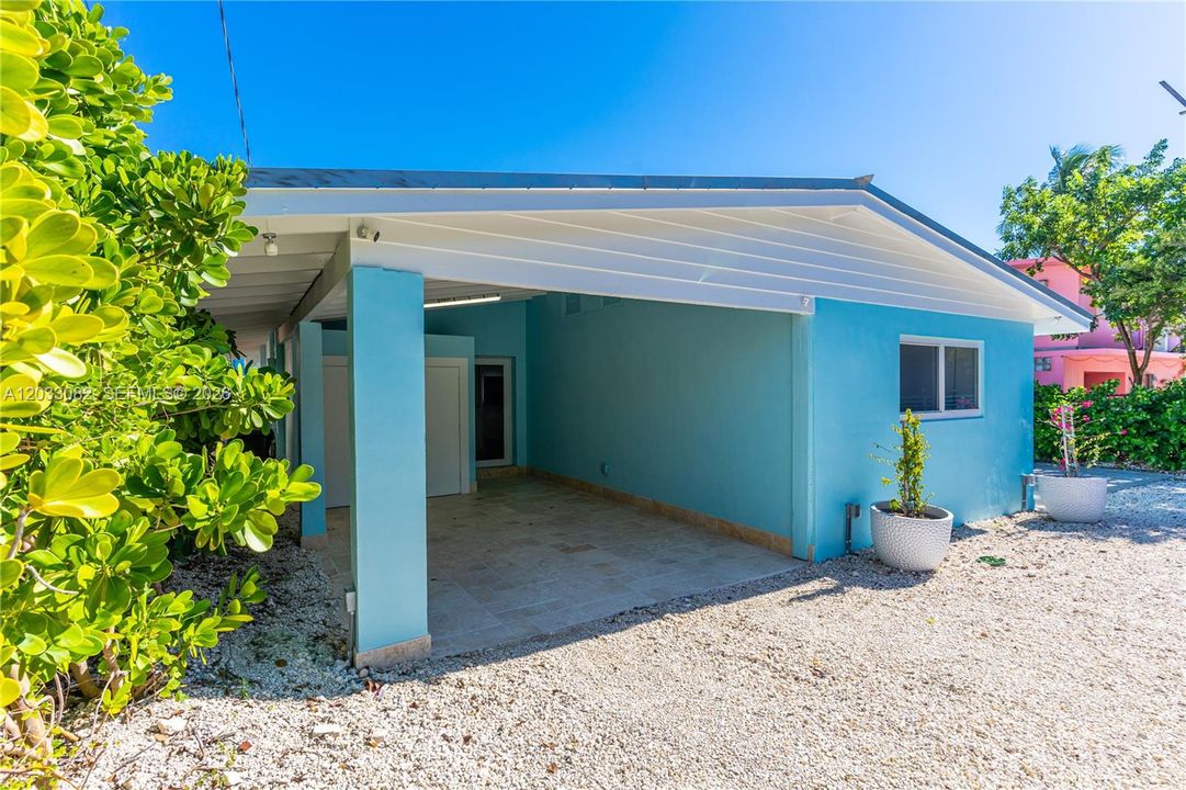 : $1,349,000 (3 beds, 2 baths, 1388 Square Feet)