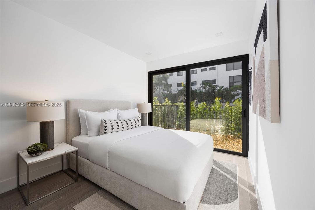 For Sale: $1,790,000 (3 beds, 3 baths, 1550 Square Feet)
