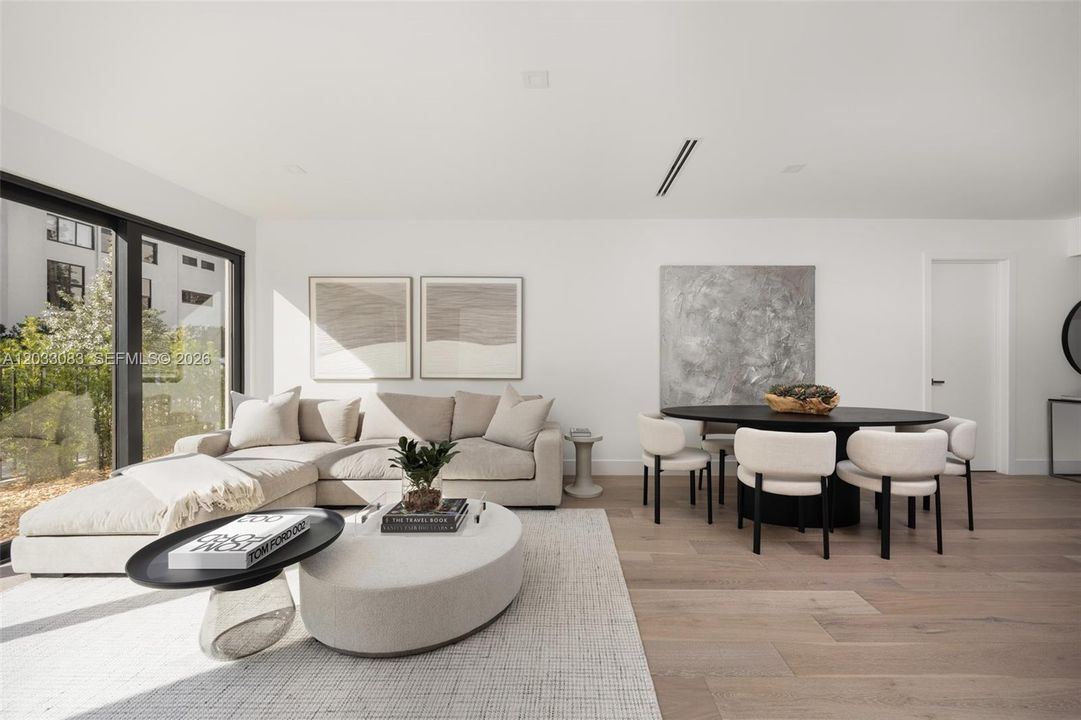 For Sale: $1,790,000 (3 beds, 3 baths, 1550 Square Feet)