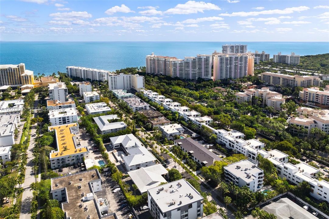 For Sale: $1,790,000 (3 beds, 3 baths, 1550 Square Feet)