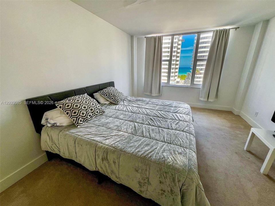 For Sale: $500,000 (2 beds, 2 baths, 1190 Square Feet)