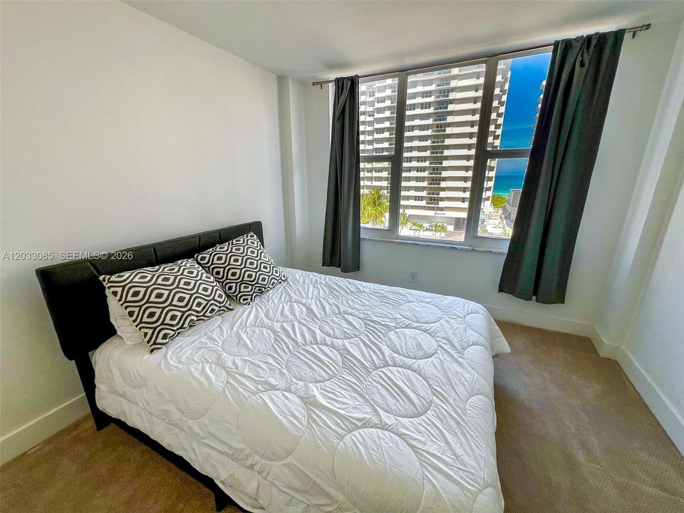 For Sale: $500,000 (2 beds, 2 baths, 1190 Square Feet)