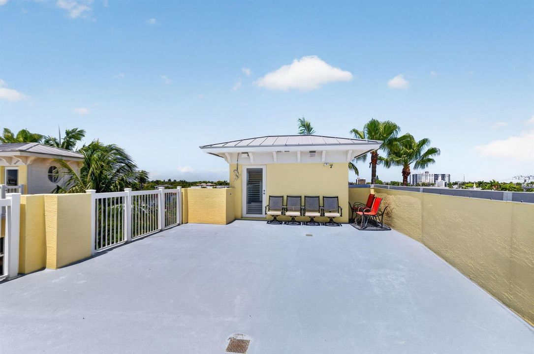 Rooftop Patio