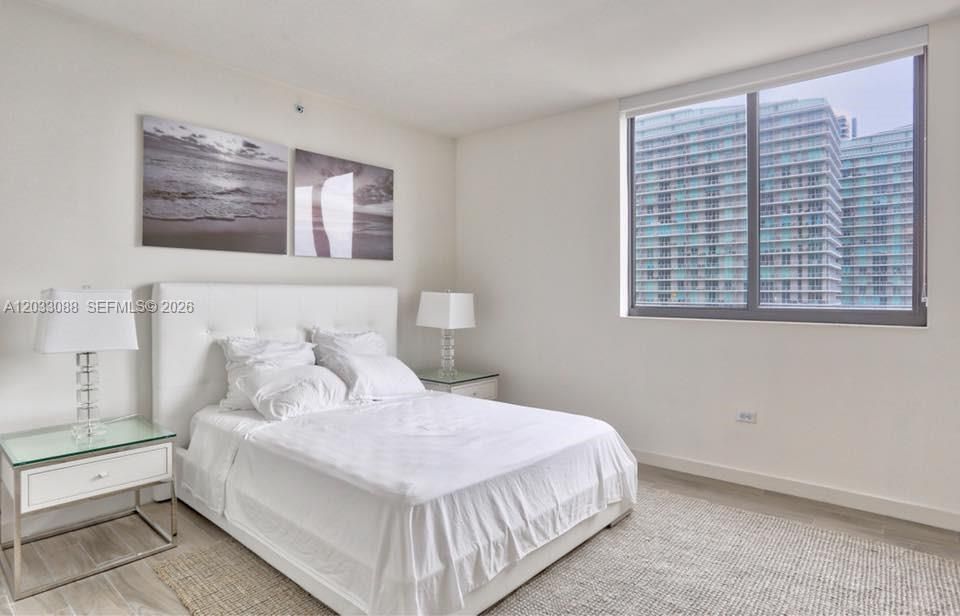 For Sale: $740,000 (2 beds, 2 baths, 1224 Square Feet)