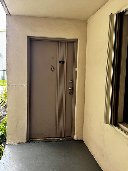 En Venta: $324,900 (3 camas, 2 baños, 1070 Pies cuadrados)