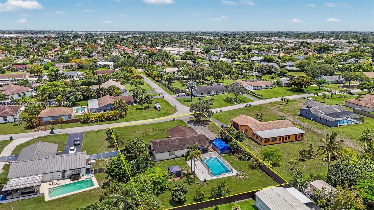 For Sale: $774,900 (4 beds, 2 baths, 2247 Square Feet)