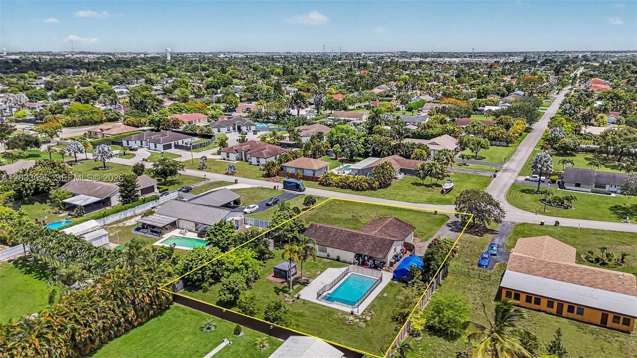 For Sale: $774,900 (4 beds, 2 baths, 2247 Square Feet)