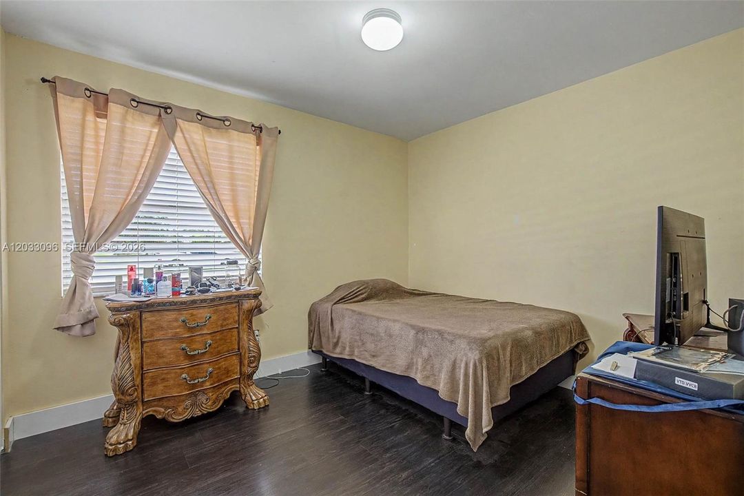 For Sale: $774,900 (4 beds, 2 baths, 2247 Square Feet)