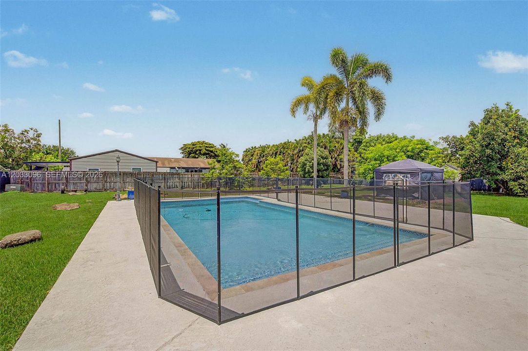 For Sale: $774,900 (4 beds, 2 baths, 2247 Square Feet)