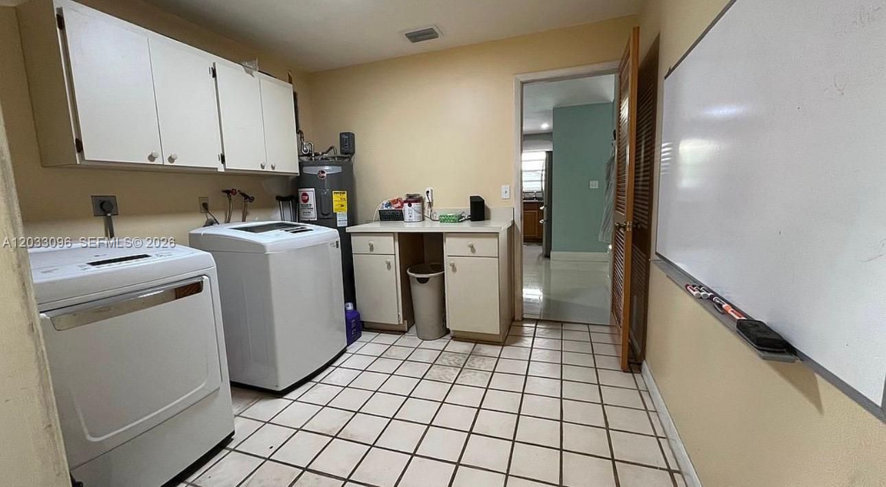 For Sale: $774,900 (4 beds, 2 baths, 2247 Square Feet)