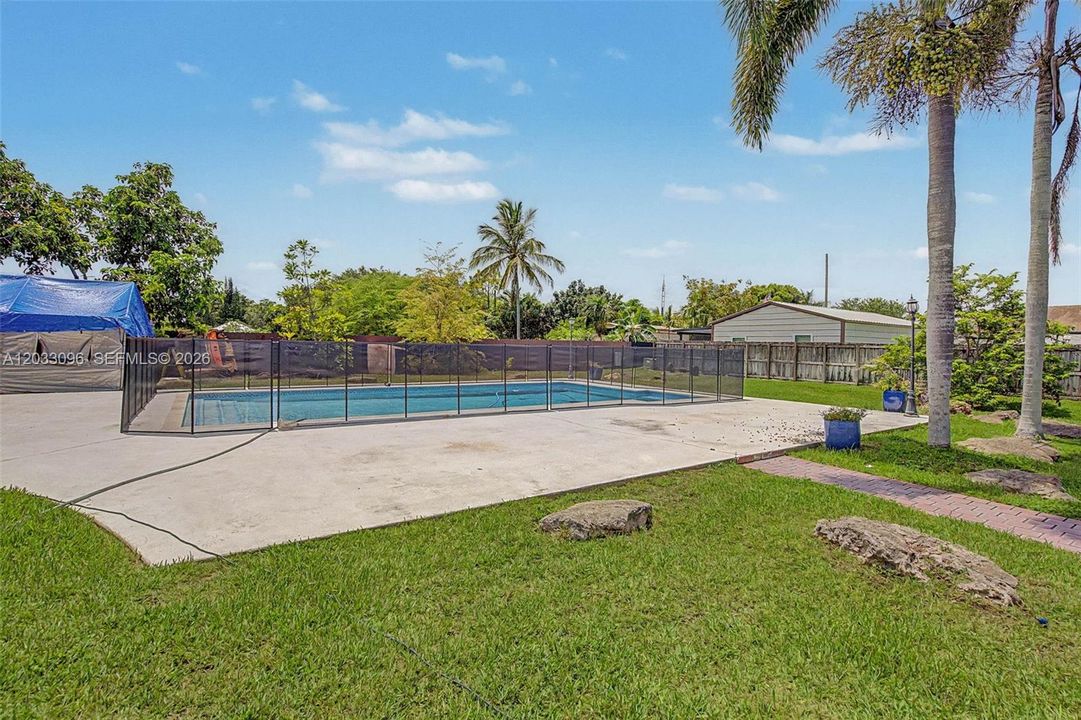 For Sale: $774,900 (4 beds, 2 baths, 2247 Square Feet)