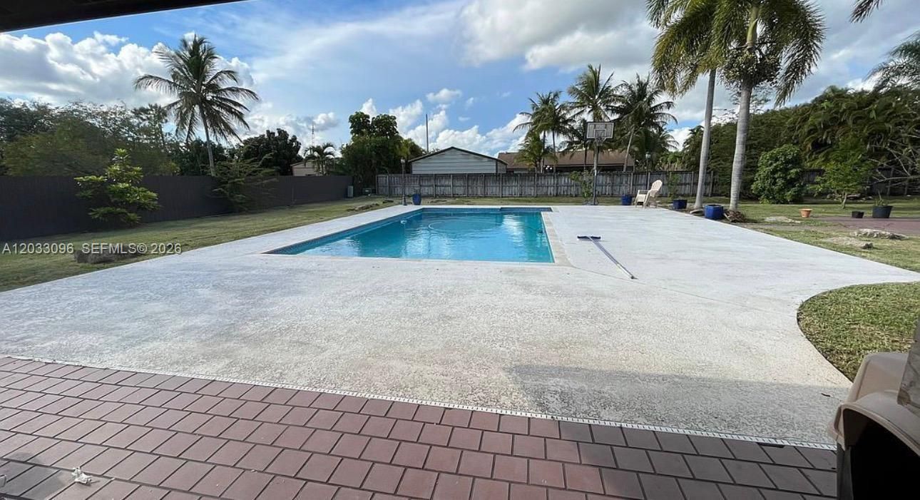 For Sale: $774,900 (4 beds, 2 baths, 2247 Square Feet)