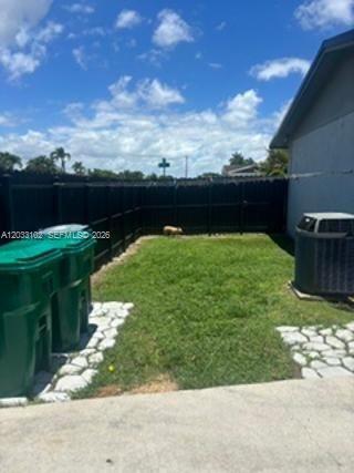 For Sale: $590,000 (3 beds, 2 baths, 1216 Square Feet)