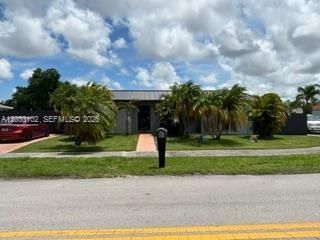 For Sale: $590,000 (3 beds, 2 baths, 1216 Square Feet)