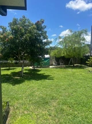 For Sale: $590,000 (3 beds, 2 baths, 1216 Square Feet)