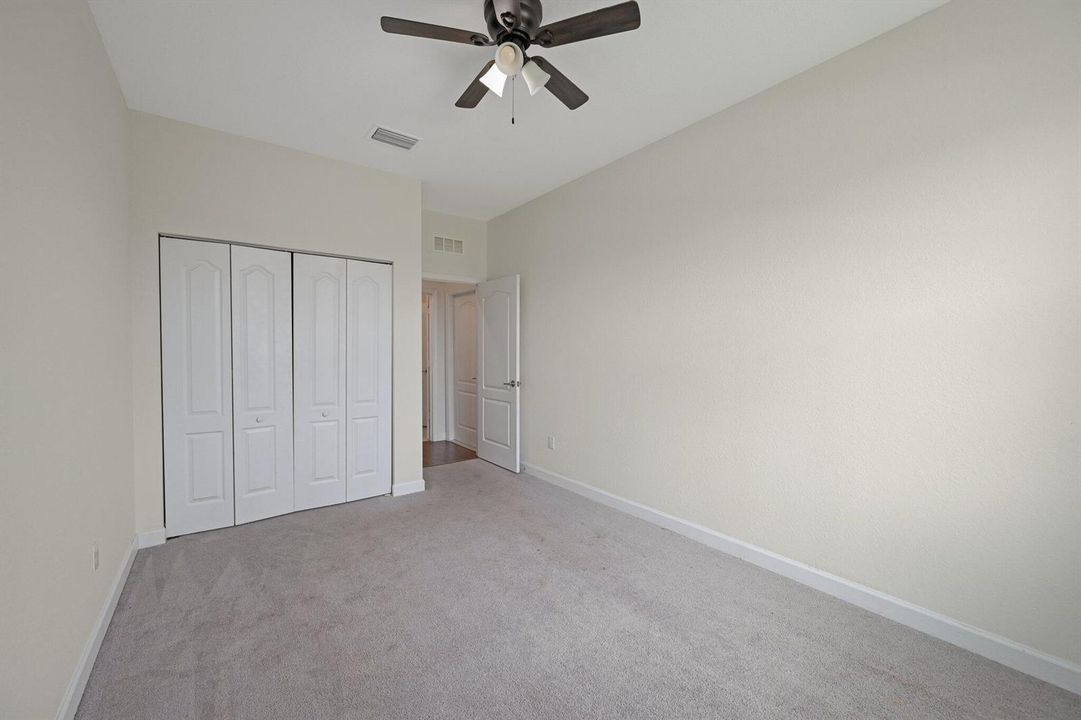 22-web-or-mls-Birkdale Dr-S0506-022