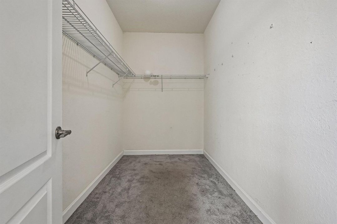 31-web-or-mls-Birkdale Dr-S0506-031