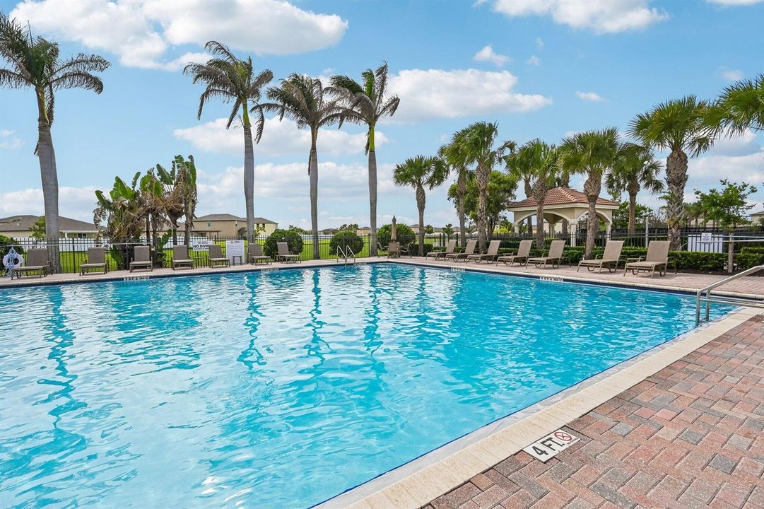 57-web-or-mls-Birkdale Dr-0506-907