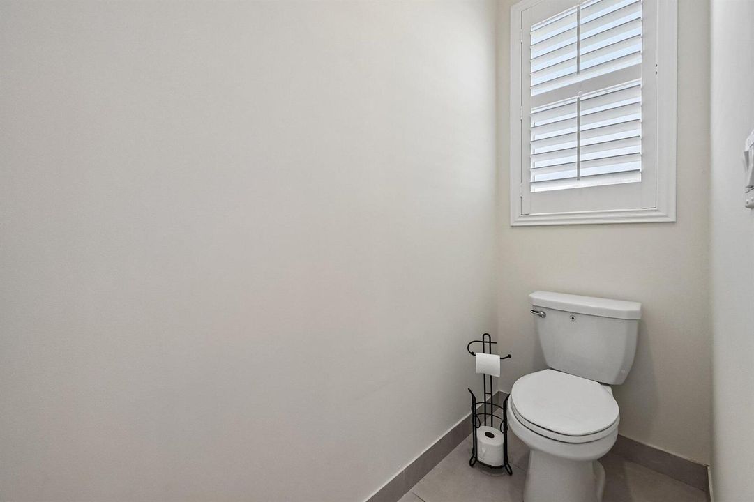 30-web-or-mls-Birkdale Dr-S0506-030