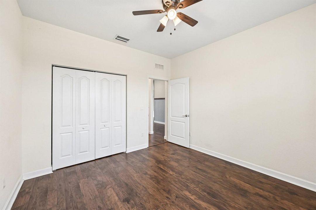 18-web-or-mls-Birkdale Dr-S0506-018