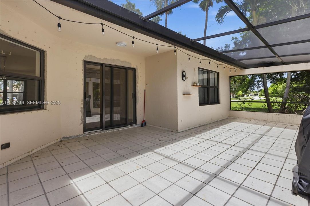 Screened-in Patio