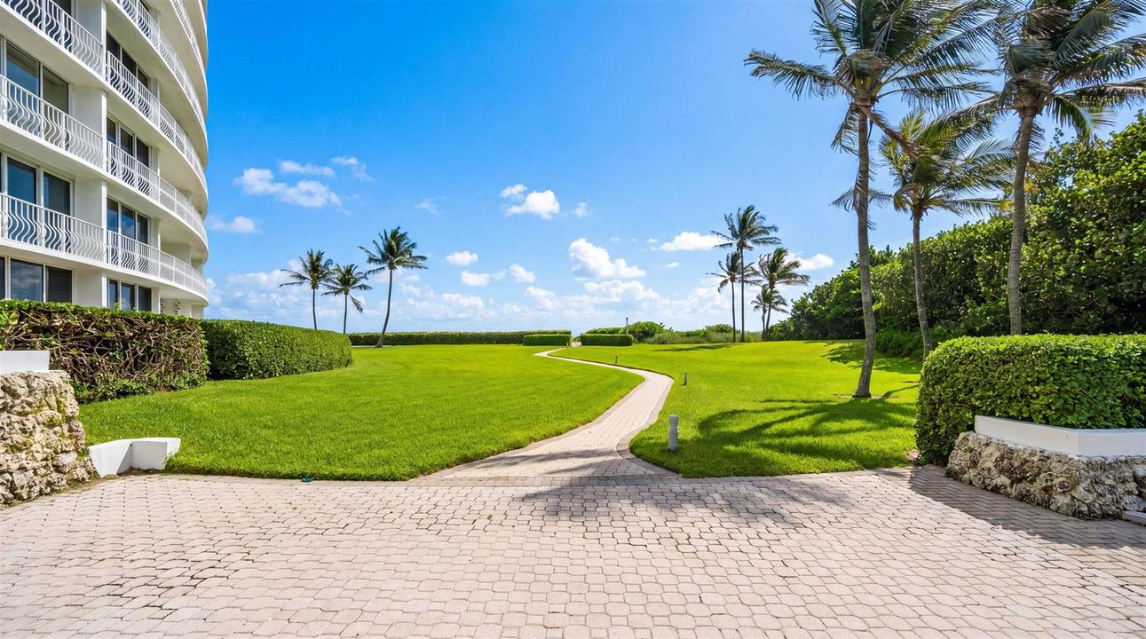 17-2774 S Ocean Blvd #206