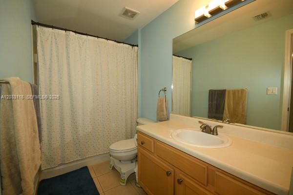 For Rent: $2,200 (1 beds, 1 baths, 652 Square Feet)