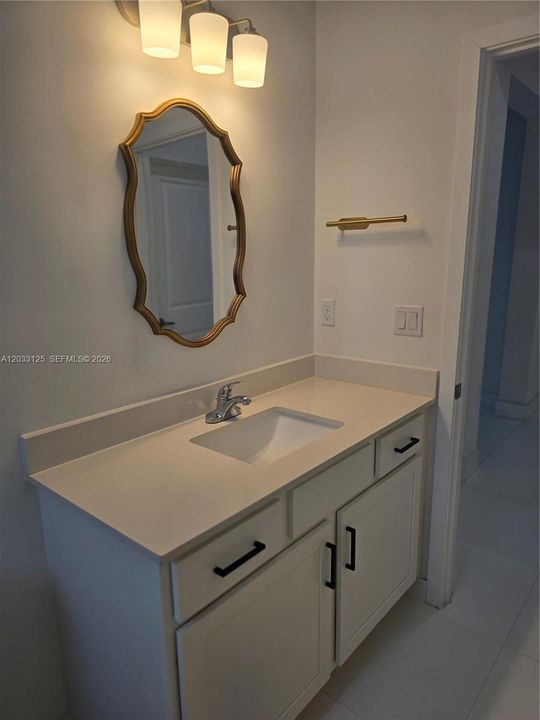 2nd Bathroom