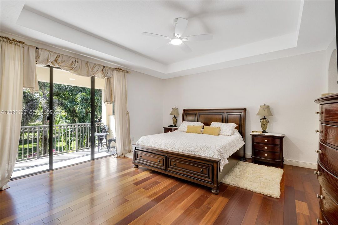 En Renta: $5,600 (5 camas, 4 baños, 3945 Pies cuadrados)
