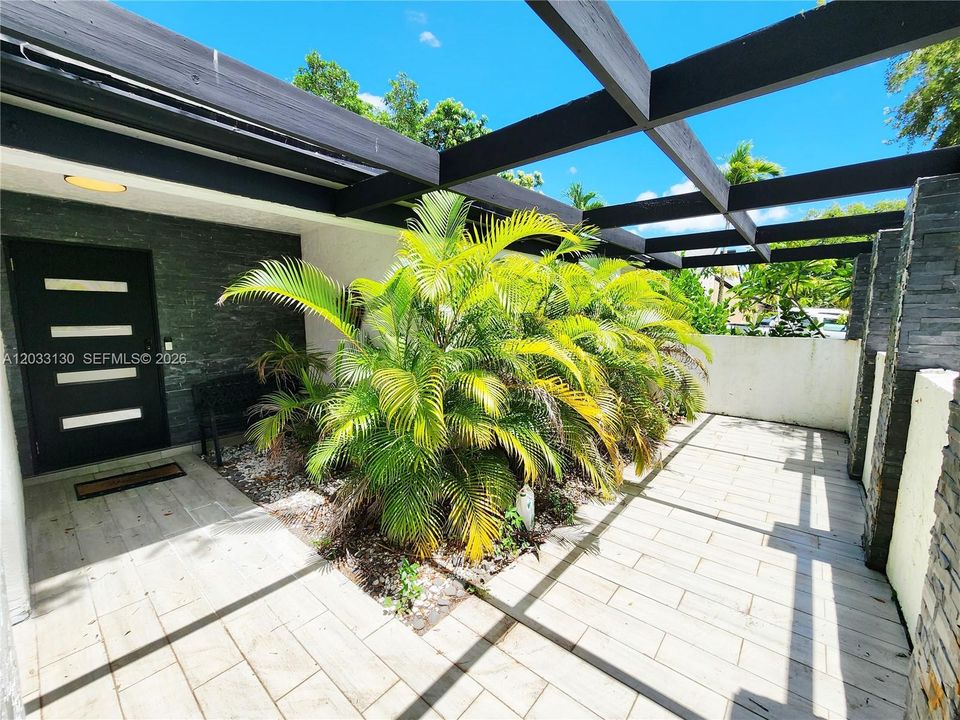 For Sale: $699,000 (4 beds, 2 baths, 2102 Square Feet)
