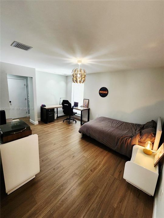 For Sale: $699,000 (4 beds, 2 baths, 2102 Square Feet)