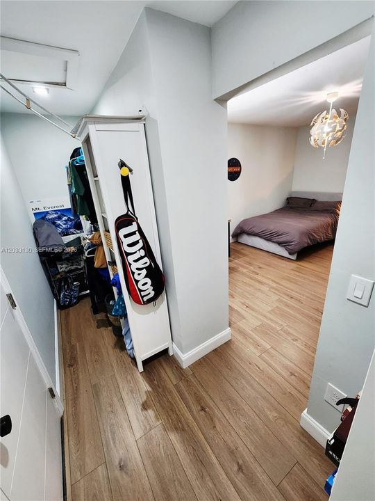 For Sale: $699,000 (4 beds, 2 baths, 2102 Square Feet)