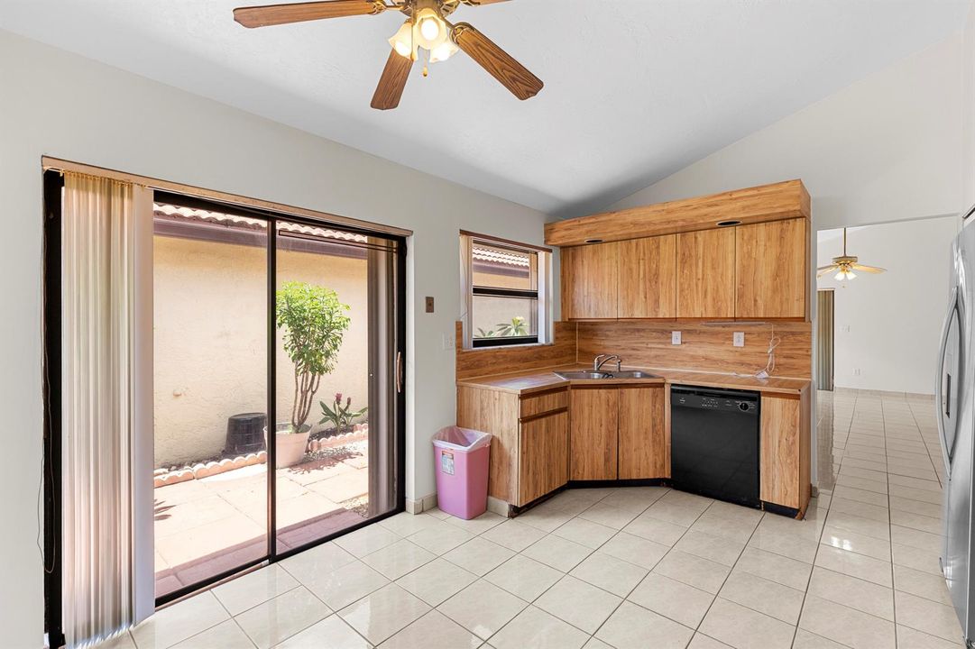 Kitchen 4