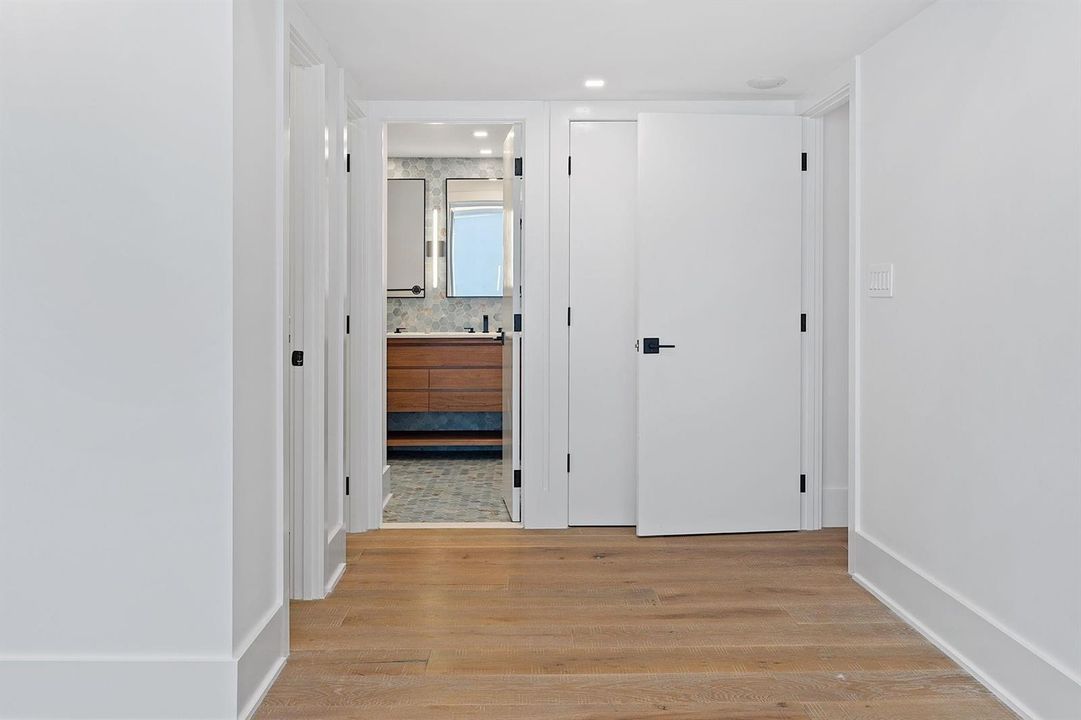 Master Bathroom Entrance to Ensuite